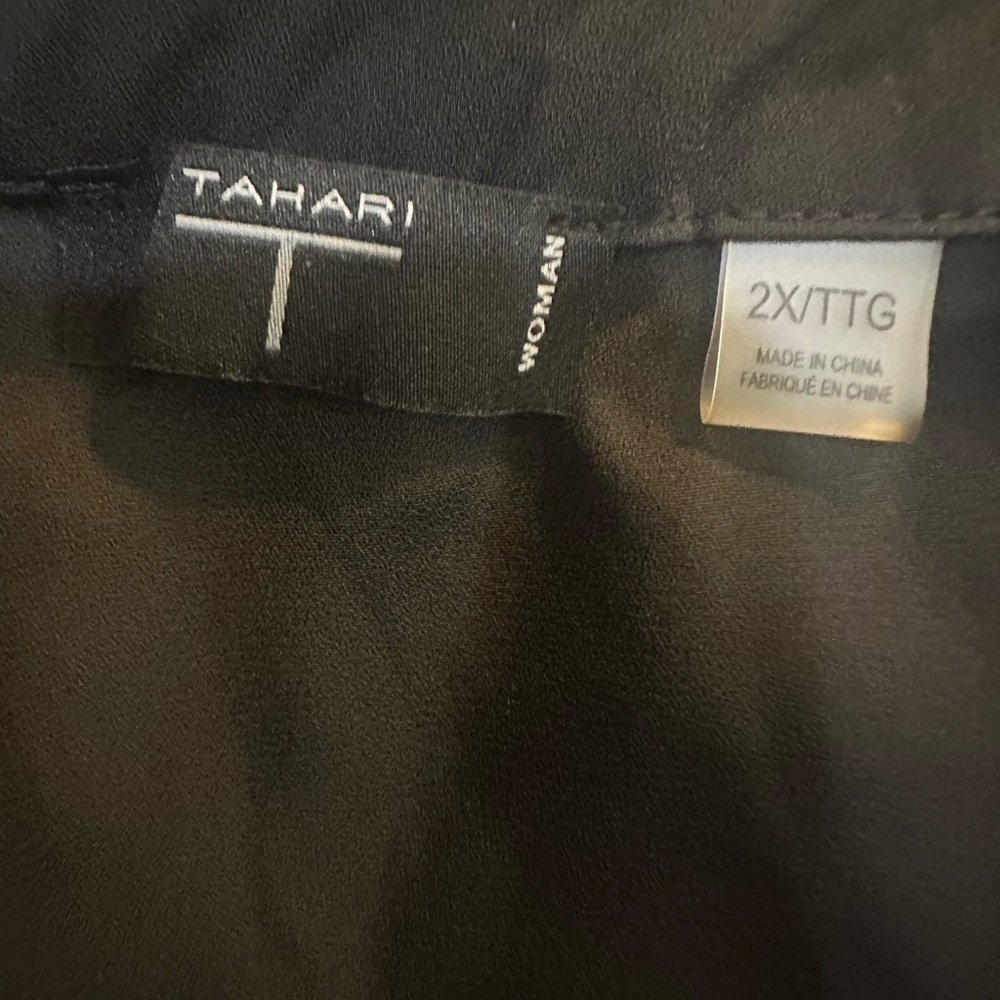 T Tahari Black Lace Tunic Blouse V Neck Long Sleeve 2X - Picture 9 of 10